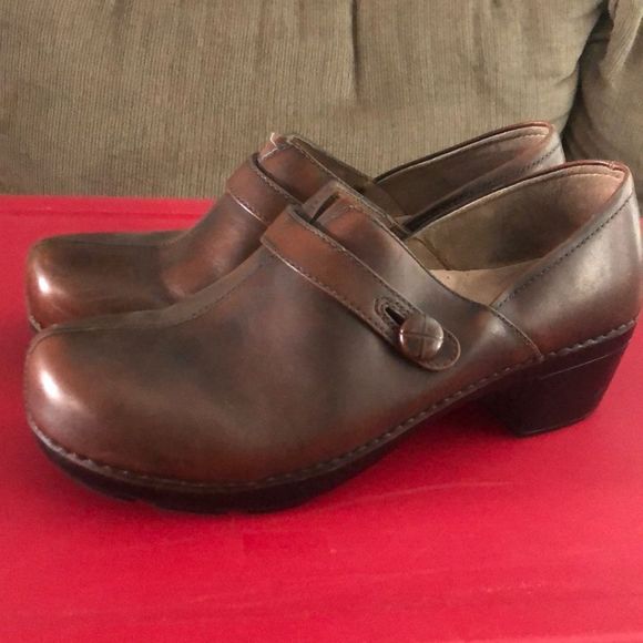 DANSKO CLASSIC CLOG SZ 42 BROWN - Picture 1 of 4